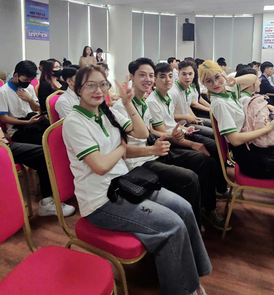 Học sinh Tiên Phong Education đi phỏng vấn trường Chungbuk Health & Science University